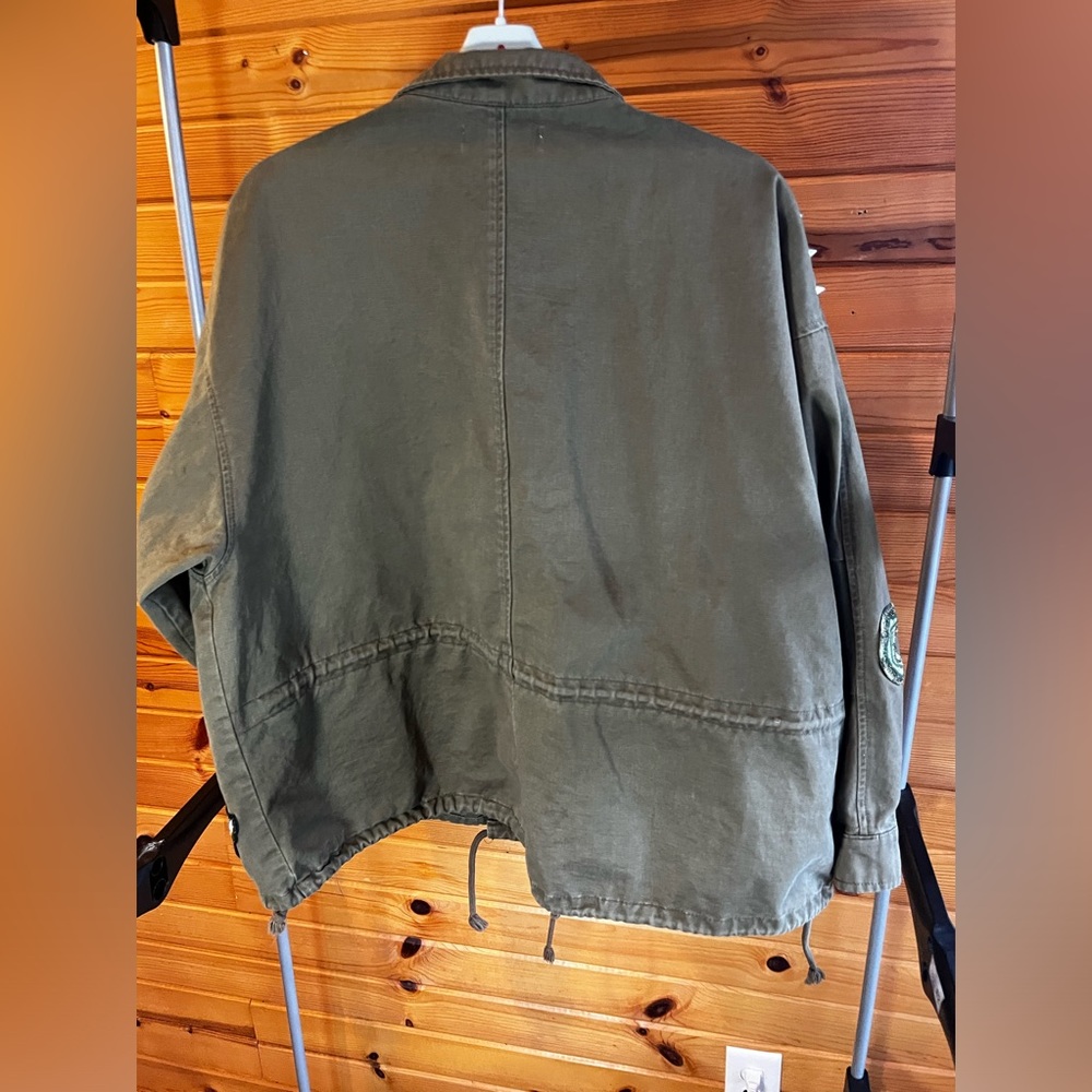 H&M Boxy Olive Green Military Jacket with Embroidered Bird, Rose & Snake Patches - Picture 7 of 14